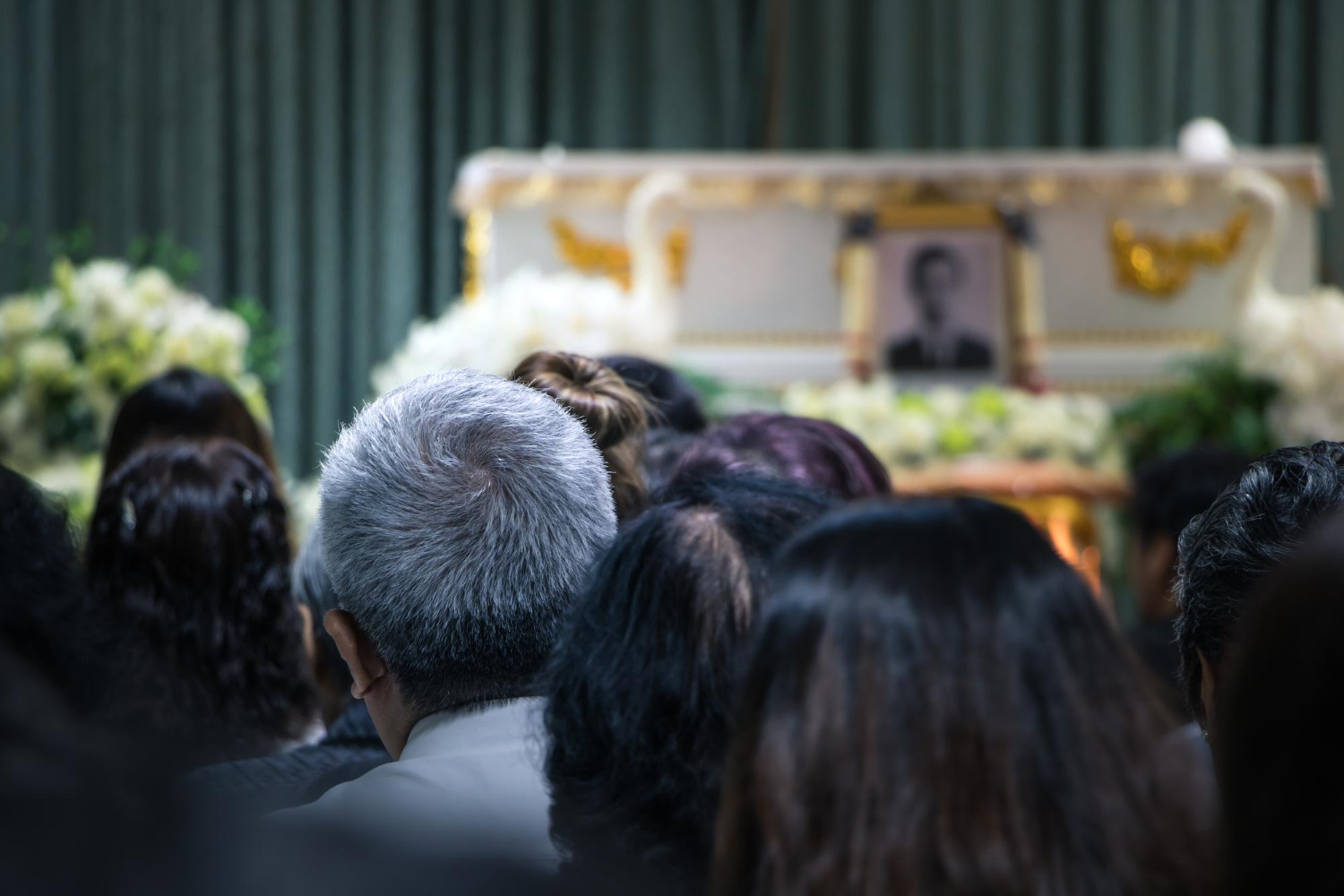 Come organizzare una veglia funebre?